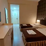 Selimpasa Uygulama Oteli 酒店 锡利夫里